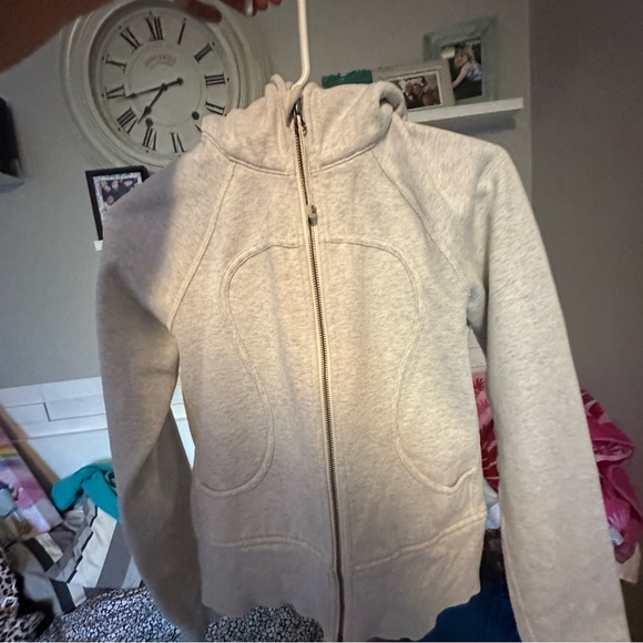 Lululemon scuba sweater - Picture 5 of 5